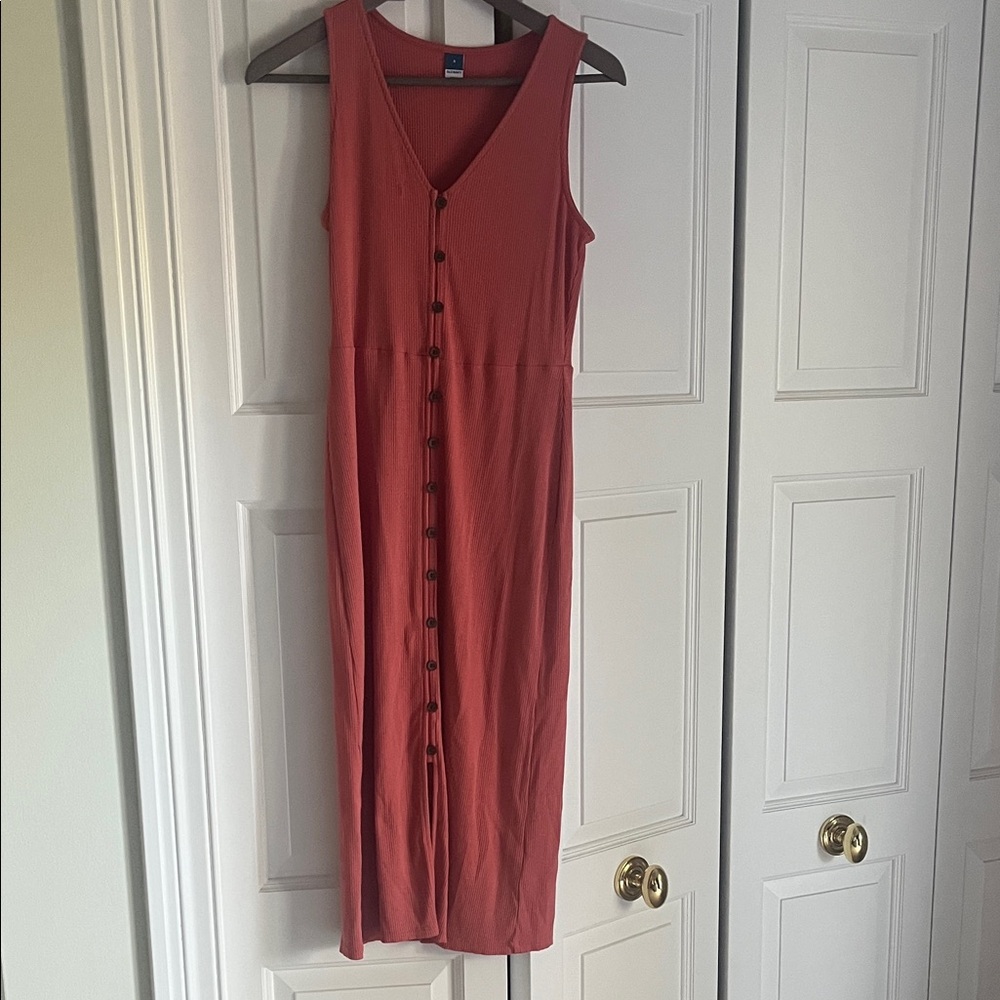 Old Navy Sleeveless Midi Dress in Rust Red